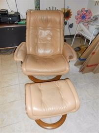 Ekornes leather chair & ottoman