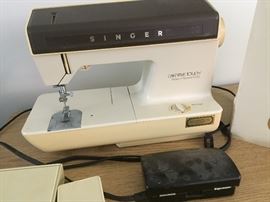 Singer Creative Touch portable sewing machine