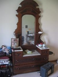 Gorgeous Victorian marble top dressing/chest - with ornate crown