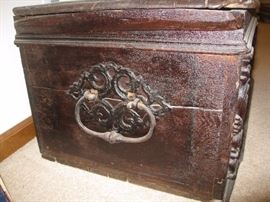 Even the handle area is carved