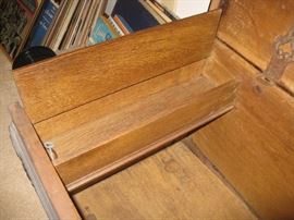 Trunk with inside shelf/box