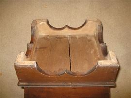 Bottom of commode