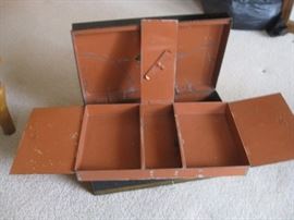 Insert of metal lock box