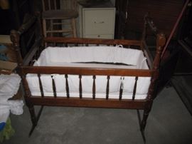 Rocking cradle