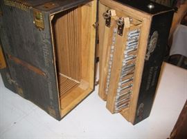 Inside of smaller accordion 