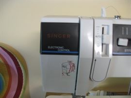 Singer electronic control sewing machine