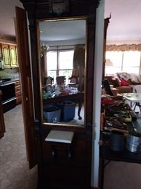 Pier mirror with marble accent