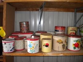 CANNISTER / VINTAGE / HAND PAINTED / VINATAGE TIN BOXES