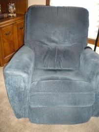 Lazy Boy Recliner power adjustable recliner with lumbar and neck adjustable support as well