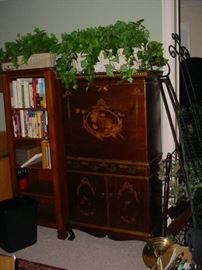 Better view of this fine antique chest