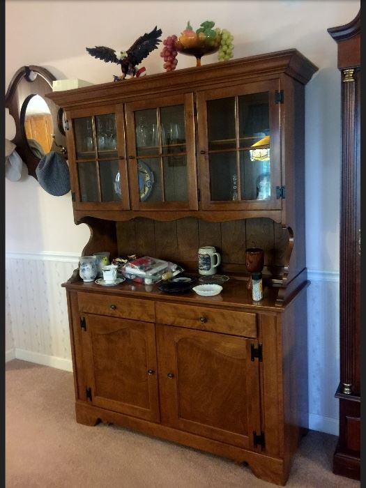Fabulous Vintage Dining-room or Kitchen Hutch.Early American.