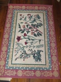 FLORAL AREA RUG WITH PNK BORDER
