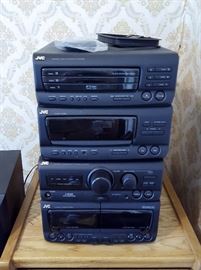 JVC player w/ speakers