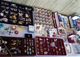costume jewelry, many rings