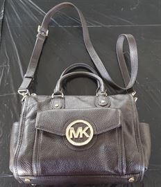 DCK007 Michael Kors Fulton Pebbled Leather Satchel