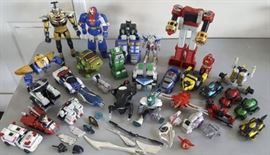 DCK041 Transformers, Power Rangers & More