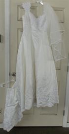 DCK097 Sequined Sleeveless Wedding Gown With Veil