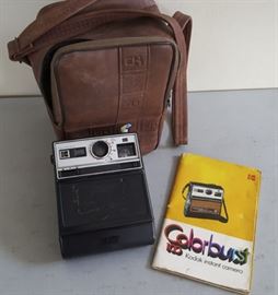 DCK113 Vintage Kodak Colorburst 100 Instant Camera & Bag