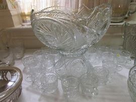 Aztec punch bowl and 20+ cups
