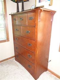 matching chest of drawrs