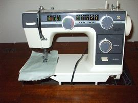Janome model L-392 Mechanical sewing machine in excellent running condition.  Manufactured for  New Home Sewing Machine Company - USA.
