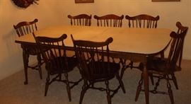 Dining Room Table with table top pads