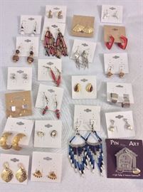 Vast collection of costume jewelry. Earrings. 