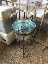 party  bucket- metal w/ bucket 