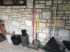 yard tools 