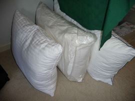 BED PILLOWS