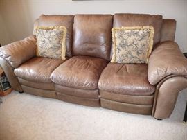 DISTRESSED LEATHER SOFA