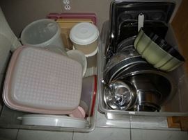 TUPPERWARE & METAL BAKEWARE