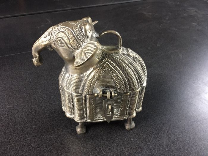 Hand cast Dhokra elephant jewelry box