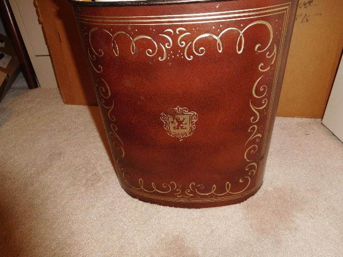 Leather waste can