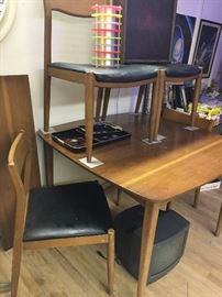 MID CENTURY DINING TABLE (ONE LEAF) WITH 4 CHAIRS