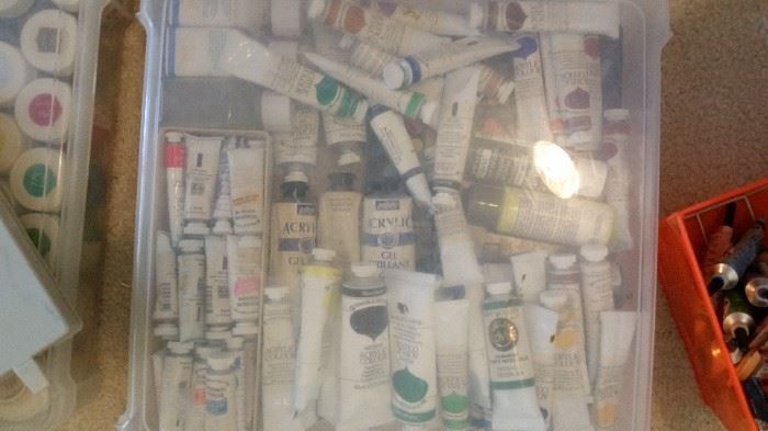 Thousand of Paints