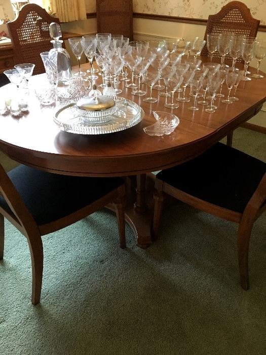 Beautiful Dining Set Loaded With Crystal...