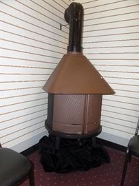 Jotul wood burning stove - cast iron, and very clean.
