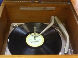 Really cool Motorola Hi Fi - the unit is working but needs some cleaning and service.