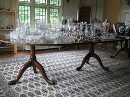 Kittinger DR table 58" x 146"
