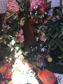 Floral Items - Wreaths