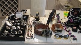  Simon Sebbag, Vintage Johnson-held belt buckle, Christian Wolf Navajo Sugilite Treasure Beads Necklace, Men's Watches (Movado, Lasalle)