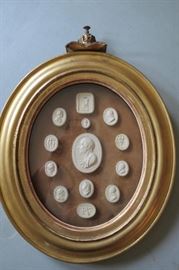 Early 19th C Grand Tour Intaglio Cameo Framed Collection Oval Gilt Frame W/Crown