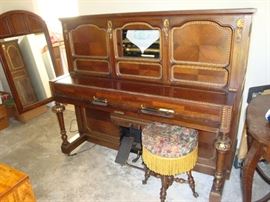 PLAYER PIANO