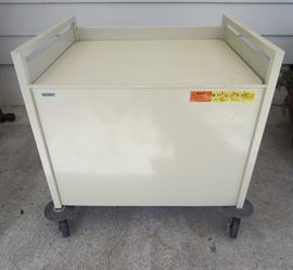 Large drop floor wheeled cart