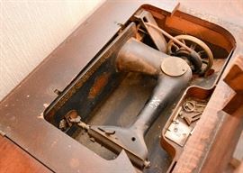 Vintage Singer Sewing Machine Table