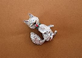 Costume Jewelry (Brooches)