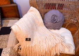 Throw Blankets & Pillows