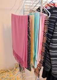 Women's Scarves & Pashminas