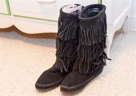 Women's Shoes & Boots